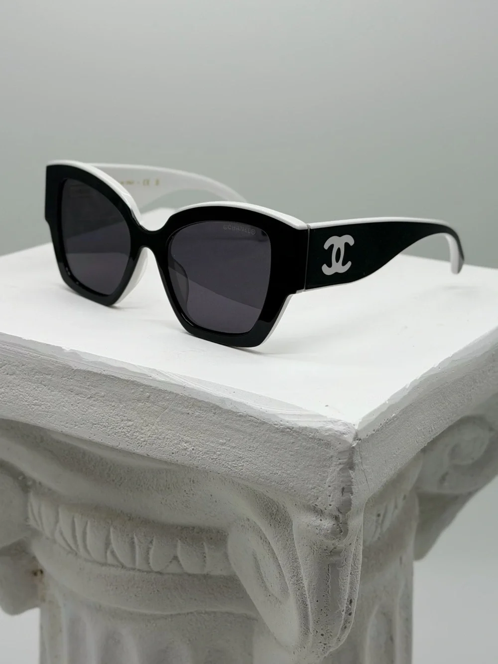 Black & White Cat-Eye Women's Sunglasses - Picture 2 of 3